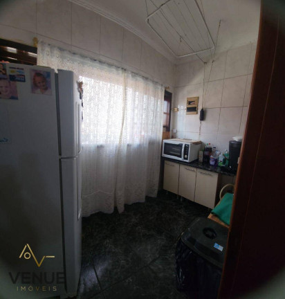 Imagem Casa com 5 Quartos à Venda, 300 m² em Nova Arujá - Arujá Imagem Casa com 5 Quartos à Venda, 300 m² em Nova Arujá - Arujá