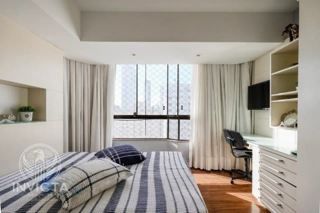 Imagem Apartamento com 4 Quartos à Venda, 250 m² em Centro - Balneário Camboriú Imagem Apartamento com 4 Quartos à Venda, 250 m² em Centro - Balneário Camboriú