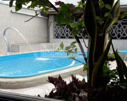 Casa com 4 Quartos à Venda, 275 m² em Loteamento Jardim Helena - São José Dos Campos