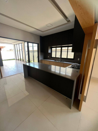 Imagem Casa com 4 Quartos à Venda, 245 m² em Residencial Anaville - Anápolis
