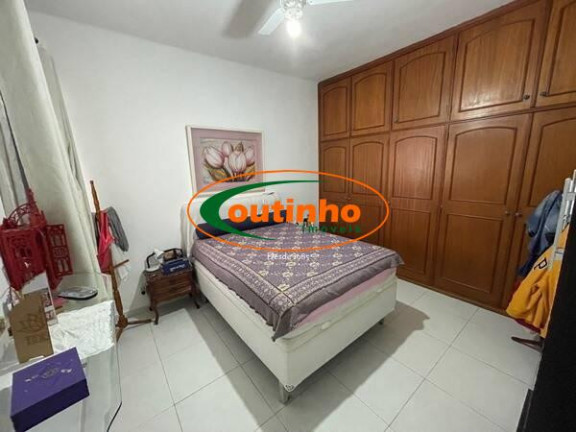 Imagem Casa com 5 Quartos à Venda, 175 m² em Grajaú - Rio De Janeiro Imagem Casa com 5 Quartos à Venda, 175 m² em Grajaú - Rio De Janeiro