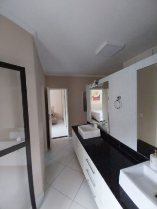 Imagem Cobertura com 3 Quartos à Venda, 200 m² em Pitangueiras - Guarujá