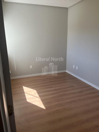 Imagem Sobrado com 3 Quartos à Venda, 141 m² em Nova Esperança - Balneário Camboriú Imagem Sobrado com 3 Quartos à Venda, 141 m² em Nova Esperança - Balneário Camboriú