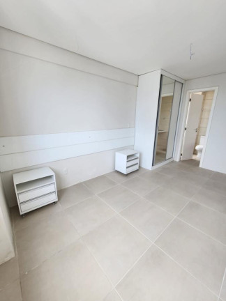Imagem Apartamento com 4 Quartos à Venda, 136 m² em Pina - Recife