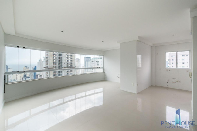Imagem Apartamento com 3 Quartos à Venda, 130 m² em Centro - Balneário Camboriú Imagem Apartamento com 3 Quartos à Venda, 130 m² em Centro - Balneário Camboriú