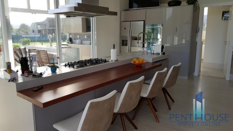 Imagem Casa com 4 Quartos à Venda, 930 m² em Centro - Camboriú Imagem Casa com 4 Quartos à Venda, 930 m² em Centro - Camboriú