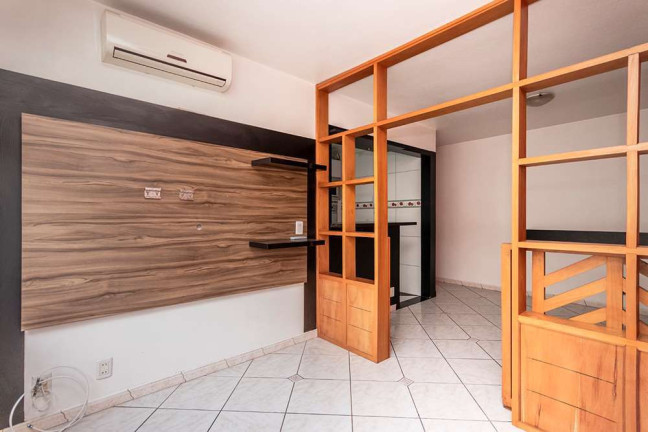 Imagem Apartamento com 2 Quartos à Venda, 65 m² em Teresópolis - Porto Alegre