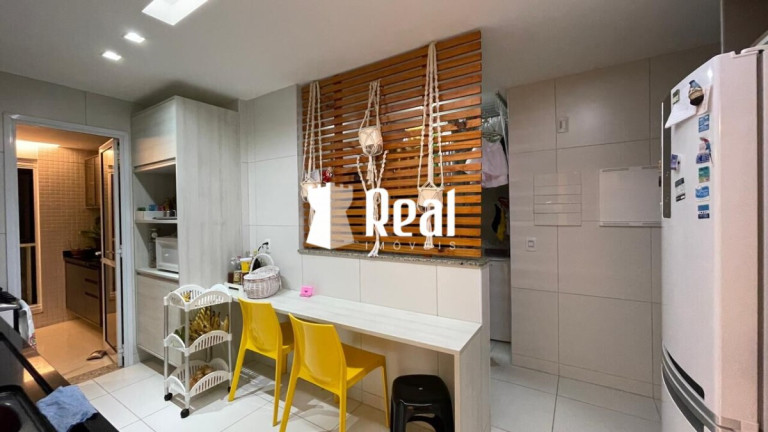 Imagem Apartamento com 4 Quartos à Venda, 142 m² em Pituaçu - Salvador