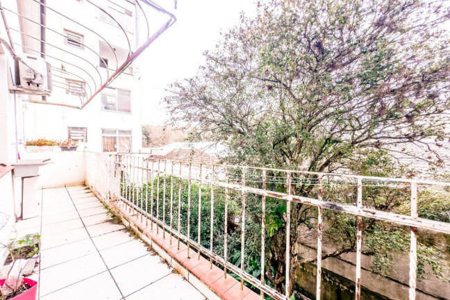 Imagem Casa com 3 Quartos à Venda, em Petrópolis - Porto Alegre Imagem Casa com 3 Quartos à Venda, em Petrópolis - Porto Alegre