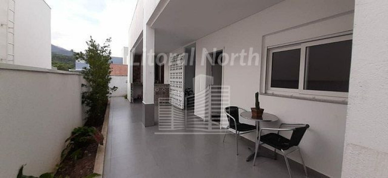 Imagem Casa de Condomínio com 4 Quartos à Venda, 350 m² em Santa Regina - Camboriú Imagem Casa de Condomínio com 4 Quartos à Venda, 350 m² em Santa Regina - Camboriú