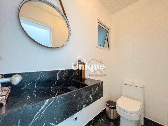 Imagem Casa com 4 Quartos à Venda, 225 m² em Ferradurinha - Armação Dos Búzios