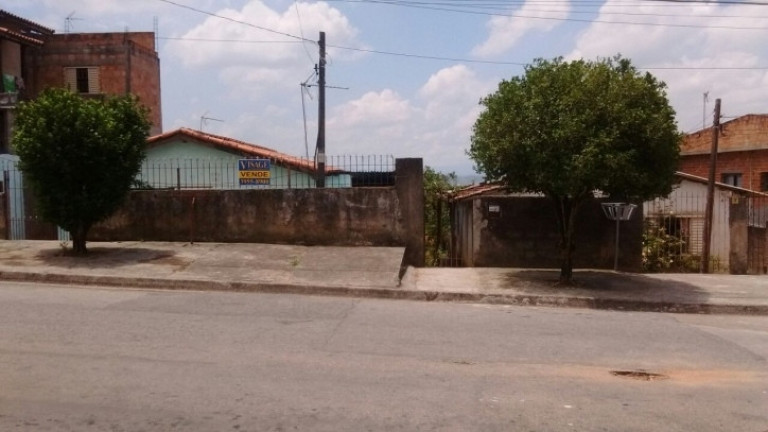 Imagem Casa com 2 Quartos à Venda, 300 m² em Jd. Panorama - Jacareí Imagem Casa com 2 Quartos à Venda, 300 m² em Jd. Panorama - Jacareí