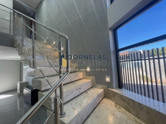 Imagem Casa com 3 Quartos à Venda, 250 m² em Setor Habitacional Arniqueira (águas Claras) - Brasília Imagem Casa com 3 Quartos à Venda, 250 m² em Setor Habitacional Arniqueira (águas Claras) - Brasília