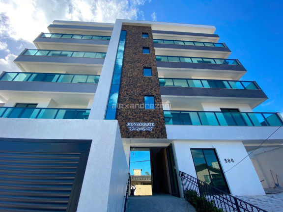 Apartamento com 2 Quartos à Venda, 76 m² em Bombas - Bombinhas