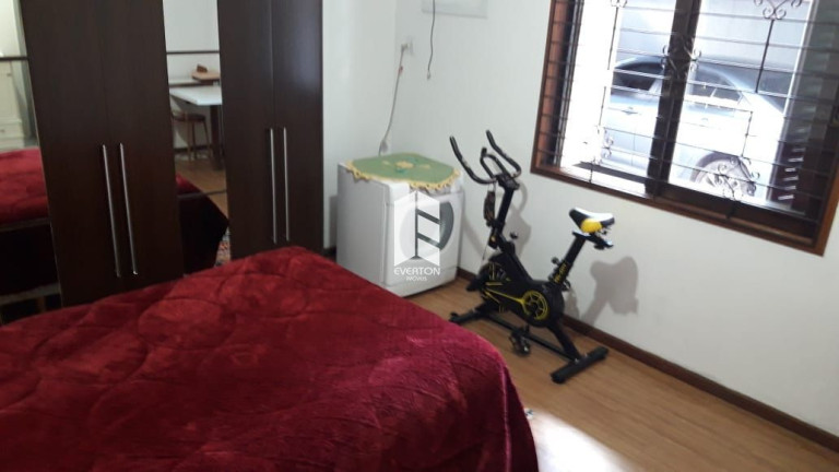 Imagem Apartamento com 3 Quartos à Venda, 174 m² em Nossa Senhora De Lourdes - Santa Maria Imagem Apartamento com 3 Quartos à Venda, 174 m² em Nossa Senhora De Lourdes - Santa Maria