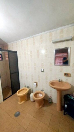 Imagem Casa com 1 Quarto à Venda, 230 m² em Centro - Peruíbe