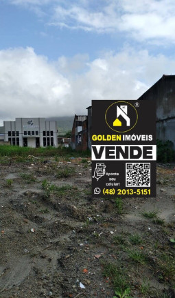 Terreno à Venda, 300 m² em Balneário Perequê - Porto Belo