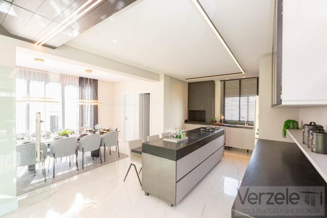 Imagem Apartamento com 3 Quartos à Venda, 308 m² em Centro - Balneário Camboriú Imagem Apartamento com 3 Quartos à Venda, 308 m² em Centro - Balneário Camboriú