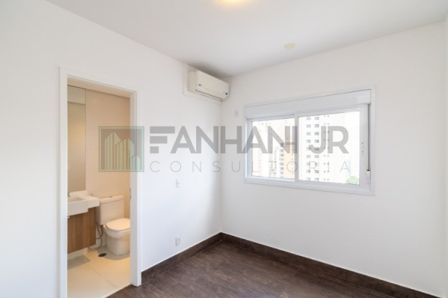 Imagem Imóvel com 3 Quartos à Venda, 157 m² em Vila Nova Conceição - São Paulo