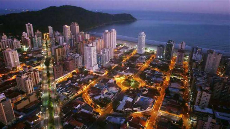 Imagem Apartamento com 1 Quarto à Venda, 51 m² em Cidade Ocian - Praia Grande Imagem Apartamento com 1 Quarto à Venda, 51 m² em Cidade Ocian - Praia Grande