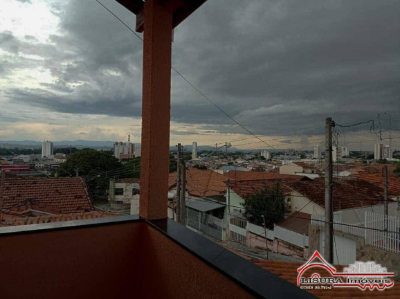 Imagem Casa com 3 Quartos à Venda, 110 m² em Centro - Jacareí