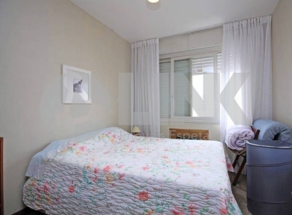 Imagem Imóvel com 2 Quartos à Venda, 96 m² em Menino Deus - Porto Alegre Imagem Imóvel com 2 Quartos à Venda, 96 m² em Menino Deus - Porto Alegre