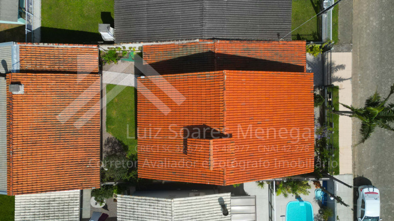 Imagem Casa com 5 Quartos à Venda, 190 m² em Centro - Balneário Rincão