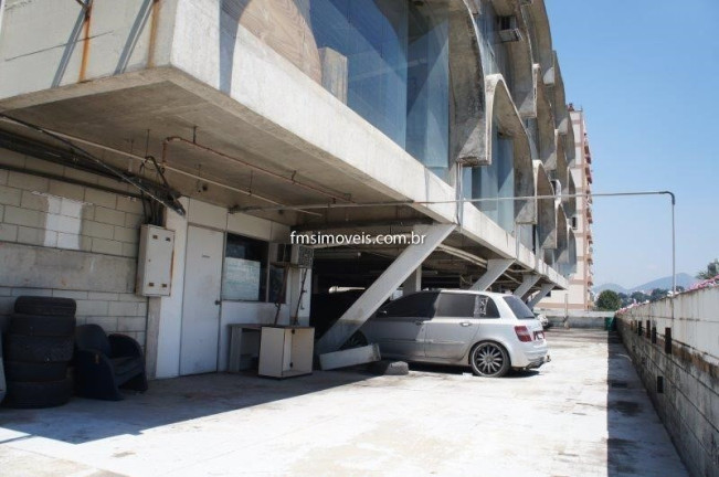Imagem Imóvel à Venda, 3.716 m² em Engenho Novo - Rio De Janeiro Imagem Imóvel à Venda, 3.716 m² em Engenho Novo - Rio De Janeiro