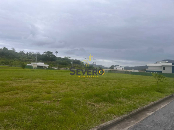 Terreno à Venda, 400 m² em Centro - Maricá