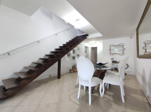Imagem Casa com 5 Quartos à Venda, 450 m² em Itaguá - Ubatuba