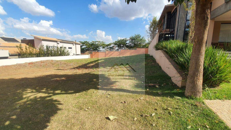 Terreno à Venda, 545 m² em Jardim Olhos D'água - Ribeirão Preto