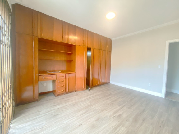 Imagem Casa com 3 Quartos à Venda, 320 m² em Coqueiros - Florianópolis Imagem Casa com 3 Quartos à Venda, 320 m² em Coqueiros - Florianópolis