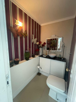 Imagem Casa com 4 Quartos para Alugar, 220 m² em Centro - Balneário Camboriú Imagem Casa com 4 Quartos para Alugar, 220 m² em Centro - Balneário Camboriú