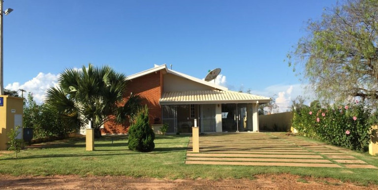 Casa de Condomínio com 2 Quartos à Venda,  em Riviera De Santa Cristina Xiii - Paranapanema