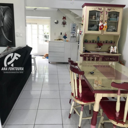 Imagem Sobrado com 2 Quartos à Venda, 90 m² em Centro - Garopaba Imagem Sobrado com 2 Quartos à Venda, 90 m² em Centro - Garopaba