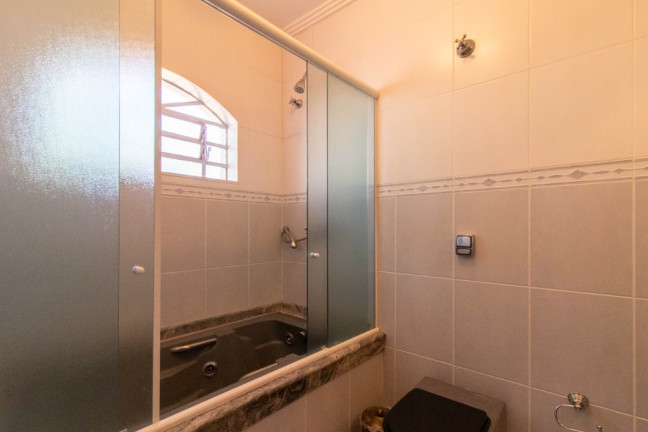 Imagem Casa com 3 Quartos à Venda, 331 m² em Vila Galvão - Guarulhos Imagem Casa com 3 Quartos à Venda, 331 m² em Vila Galvão - Guarulhos