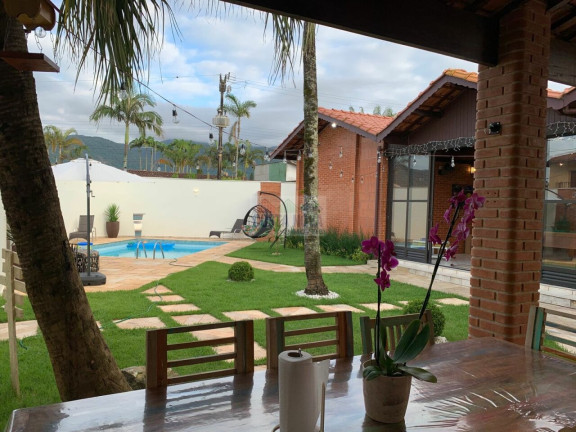 Casa com 3 Quartos à Venda, 220 m² em Flórida - Praia Grande