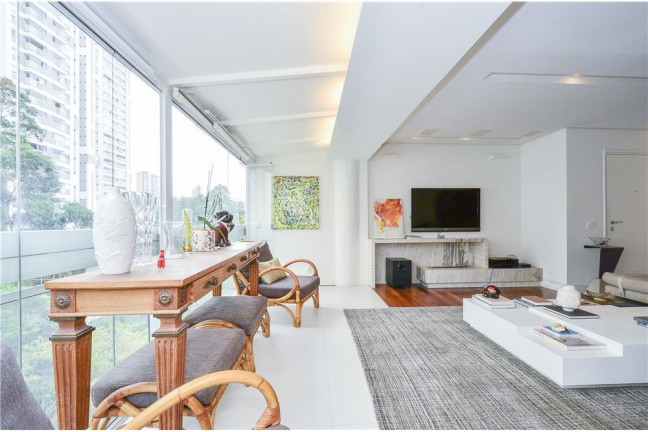 Imagem Imóvel com 3 Quartos à Venda, 270 m² em Vila Andrade - São Paulo