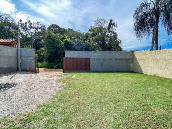 Imagem Casa com 3 Quartos à Venda, 870 m² em Maracanã - Atibaia
