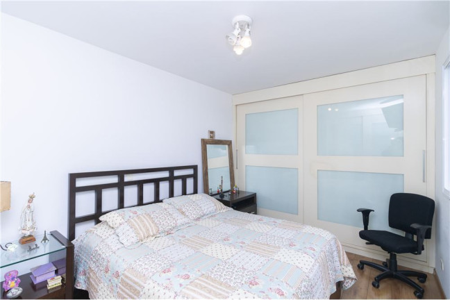 Imagem Apartamento com 2 Quartos à Venda, 103 m² em Moema - São Paulo
