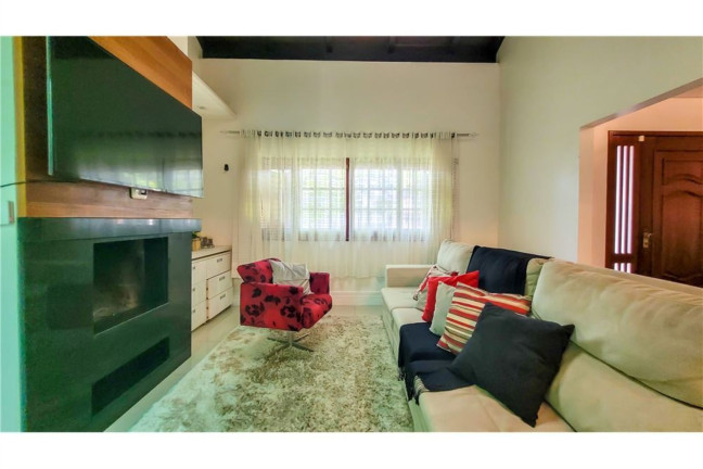 Imagem Casa com 3 Quartos à Venda, em Jardim Itu - Porto Alegre Imagem Casa com 3 Quartos à Venda, em Jardim Itu - Porto Alegre