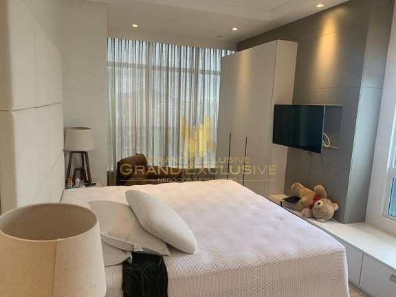 Imagem Apartamento com 3 Quartos à Venda, 152 m² em Centro - Balneário Camboriú Imagem Apartamento com 3 Quartos à Venda, 152 m² em Centro - Balneário Camboriú