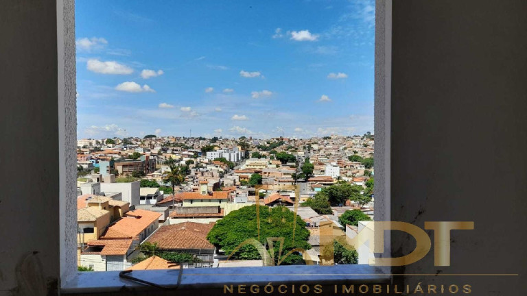 Imagem Imóvel com 3 Quartos à Venda, 95 m² em Santa Mônica - Belo Horizonte Imagem Imóvel com 3 Quartos à Venda, 95 m² em Santa Mônica - Belo Horizonte