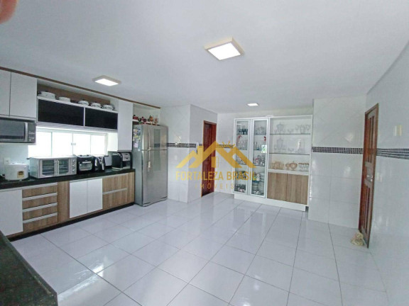Imagem Imóvel com 7 Quartos à Venda, 582 m² em Maraponga - Fortaleza Imagem Imóvel com 7 Quartos à Venda, 582 m² em Maraponga - Fortaleza