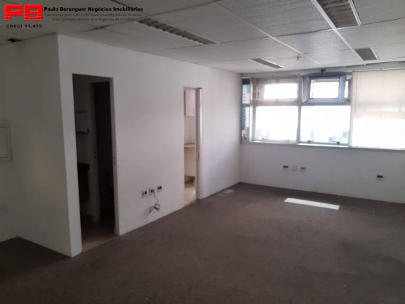 Sala Comercial à Venda, 35 m² em Moema - São Paulo