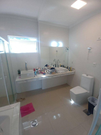 Imagem Casa com 3 Quartos à Venda, 257 m² em Marapé - Santos Imagem Casa com 3 Quartos à Venda, 257 m² em Marapé - Santos