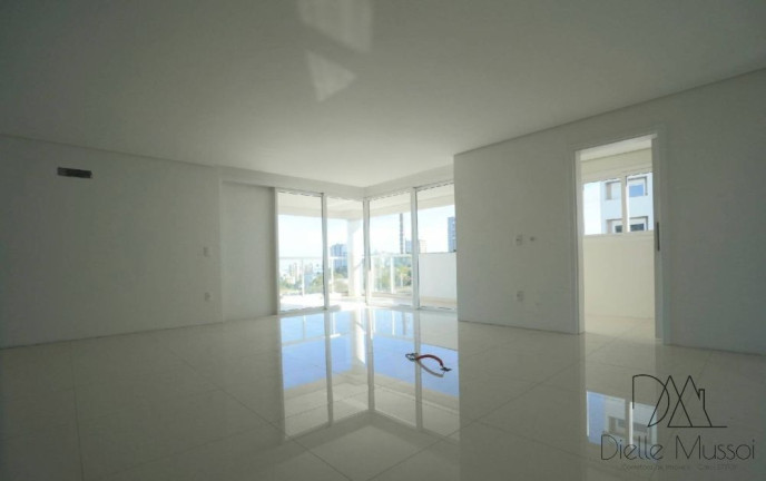 Imagem Apartamento com 3 Quartos à Venda, 137 m²