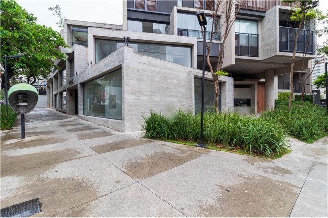 Imóvel à Venda, 358 m² em Moema - São Paulo