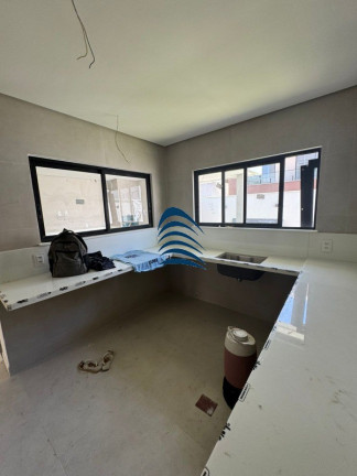 Imagem Imóvel com 4 Quartos à Venda, 220 m² em Abrantes - Camacari