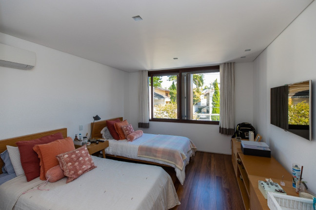 Imagem Casa com 4 Quartos à Venda, em Jardim Paulista - São Paulo Imagem Casa com 4 Quartos à Venda, em Jardim Paulista - São Paulo